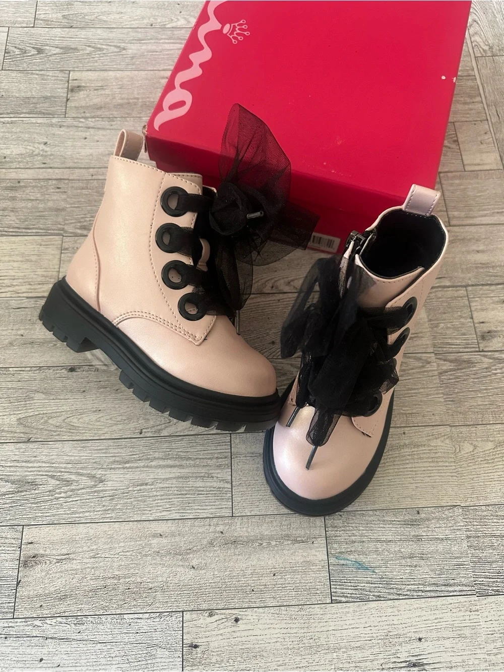 New! Nina Kids Pink Combat Boot with Black Tulle Bow side zipper size 8C